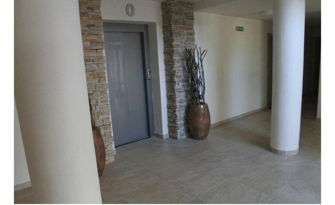 Apartman V Starej Lesnej S Balkonom Stará Lesná Buitenkant foto